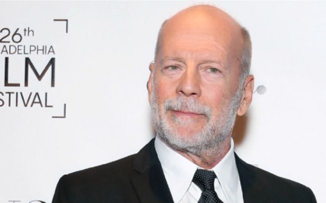 Bruce Willis vendió parte de sus propiedades para enfrentar su afección cerebral